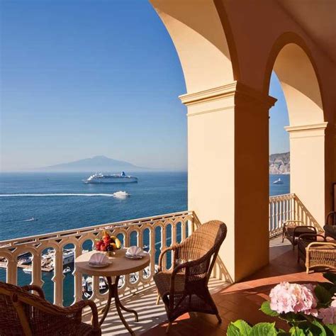 Maison Chanel (Best Price): House in Sorrento, Italy